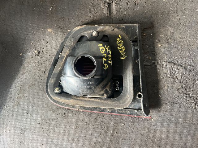 bontott SEAT IBIZA II Jobb Belső Hátsó Lámpa