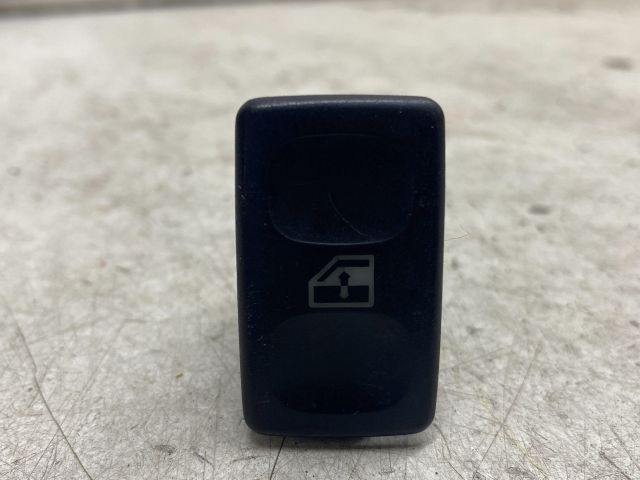 bontott SEAT IBIZA II Jobb első Ablakemelő Kapcsoló