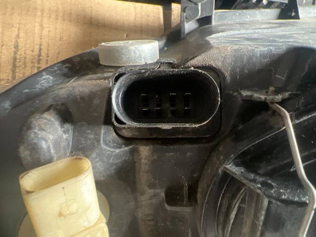 bontott SEAT IBIZA II Jobb Fényszóró