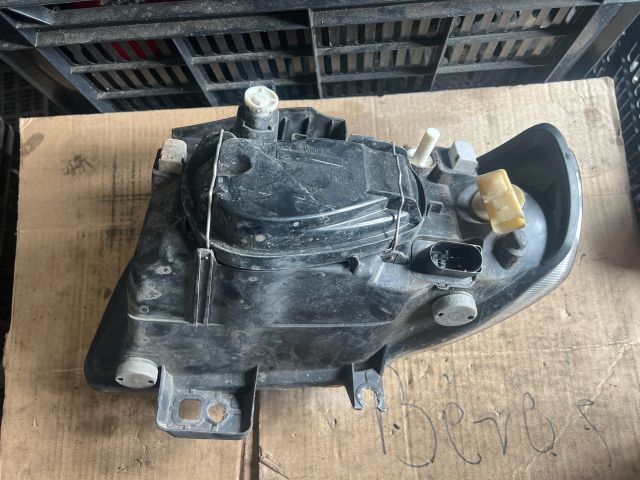 bontott SEAT IBIZA II Jobb Fényszóró