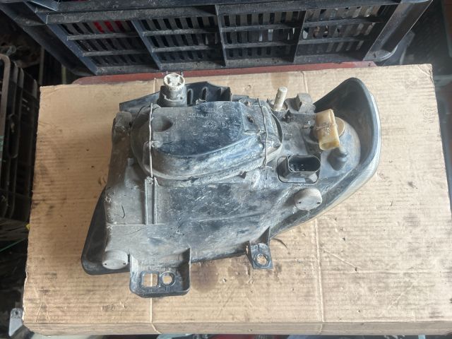 bontott SEAT IBIZA II Jobb Fényszóró