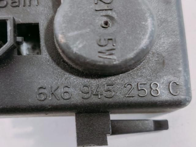 bontott SEAT IBIZA II Jobb Hátsó Lámpa Foglalat