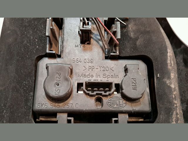 bontott SEAT IBIZA II Jobb Hátsó Lámpa