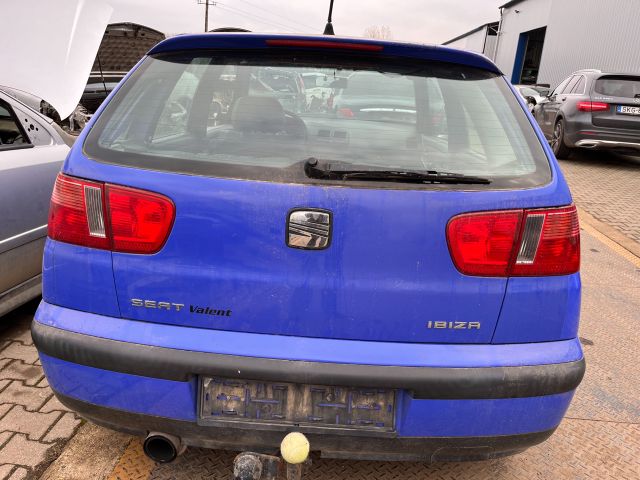 bontott SEAT IBIZA II Kalaptartó