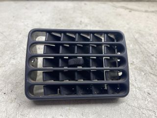 bontott SEAT IBIZA II Középső Jobb Szellőző