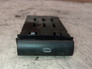 bontott SEAT IBIZA II Középső Szemüvegtartó