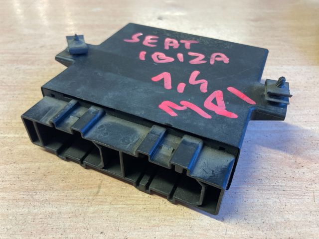 bontott SEAT IBIZA II Központizár Elektronika