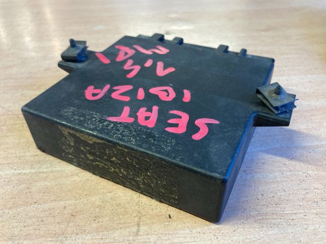 bontott SEAT IBIZA II Központizár Elektronika