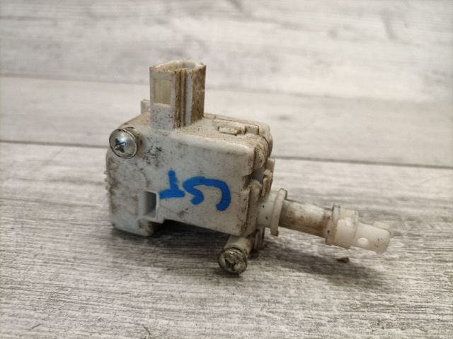 bontott SEAT IBIZA II Központizár Motor Csomagtérajtó