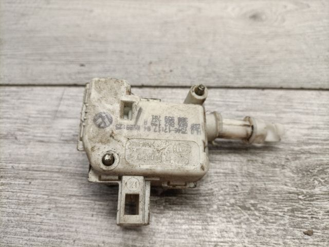 bontott SEAT IBIZA II Központizár Motor Csomagtérajtó