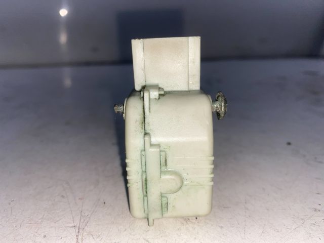 bontott SEAT IBIZA II Központizár Motor Csomagtérajtó