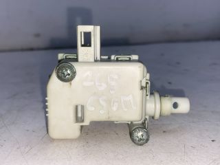 bontott SEAT IBIZA II Központizár Motor Csomagtérajtó