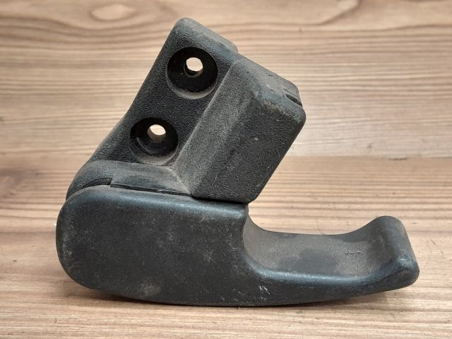 bontott SEAT IBIZA II Motorháztető Nyitó Kar / Gomb