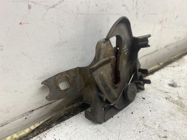 bontott SEAT IBIZA II Motorháztető Zárszerkezet