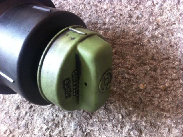 bontott SEAT IBIZA II Szervóolaj Tartály