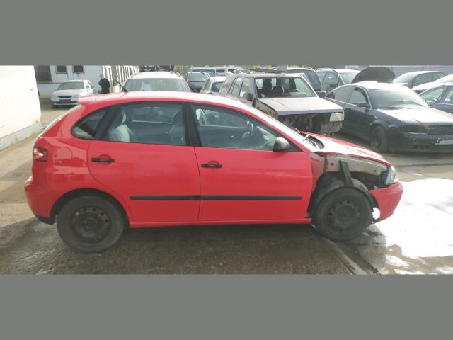 bontott SEAT IBIZA III Biztosítéktábla Motortér