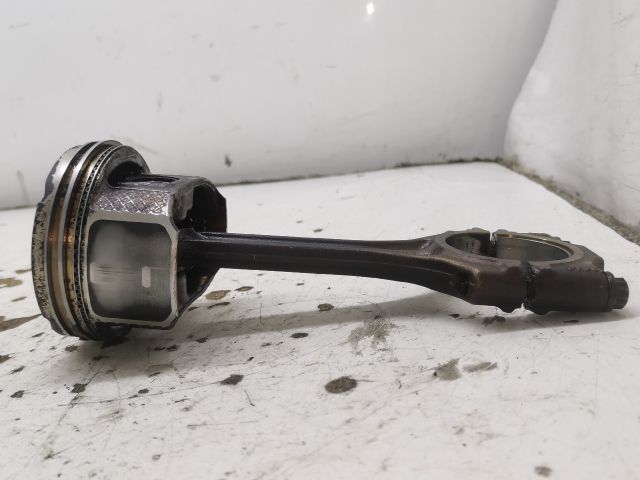 bontott SEAT IBIZA III Dugattyú és Hajtókar