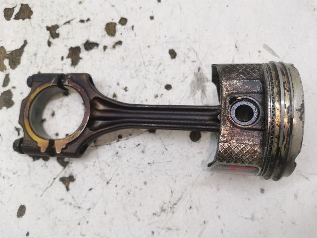 bontott SEAT IBIZA III Dugattyú és Hajtókar