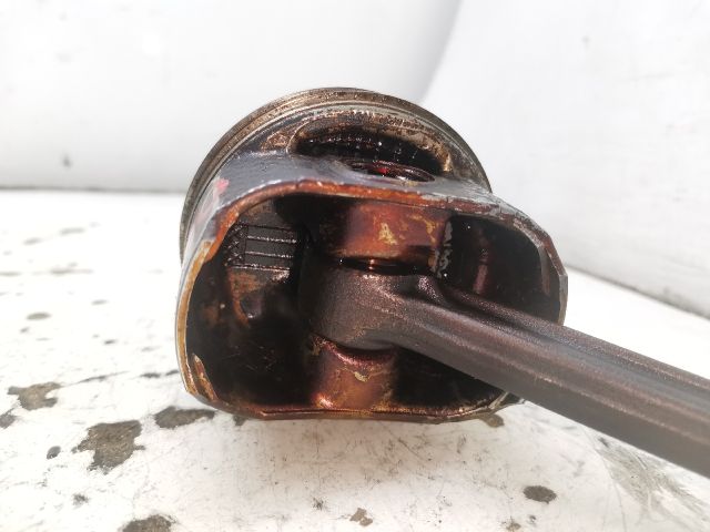 bontott SEAT IBIZA III Dugattyú és Hajtókar