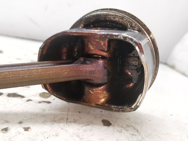 bontott SEAT IBIZA III Dugattyú és Hajtókar