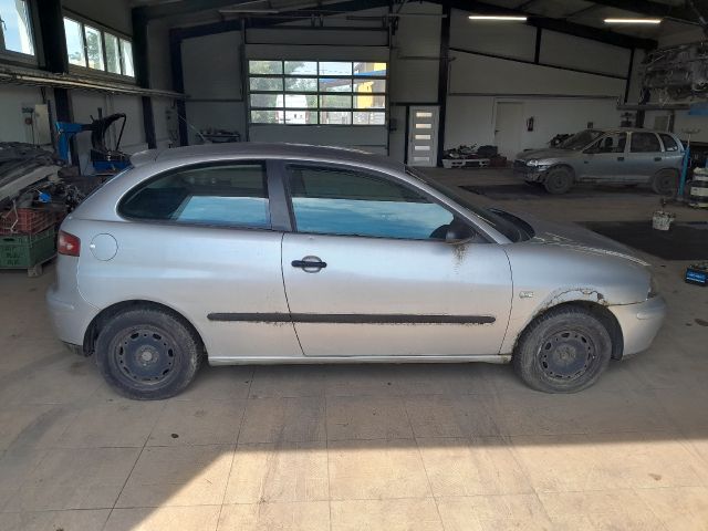 bontott SEAT IBIZA III Felső Motorburkolat