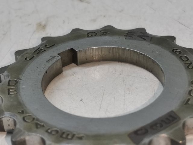 bontott SEAT IBIZA III Főtengely Bordáskerék / Lánckerék