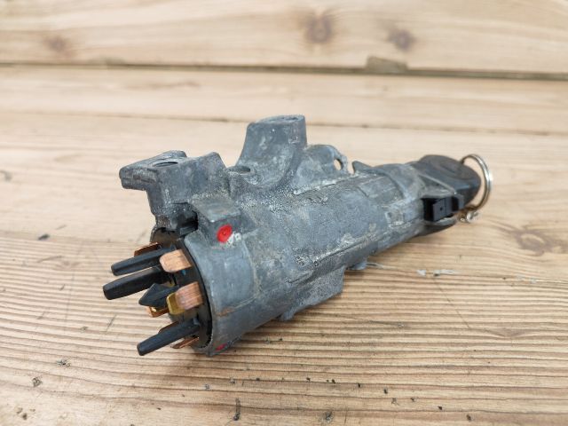 bontott SEAT IBIZA III Gyújtáskapcsoló Házzal