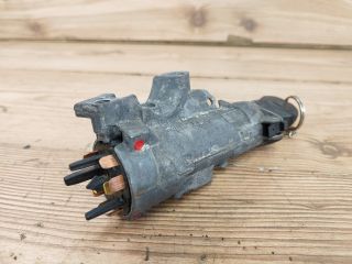 bontott SEAT IBIZA III Gyújtáskapcsoló Házzal