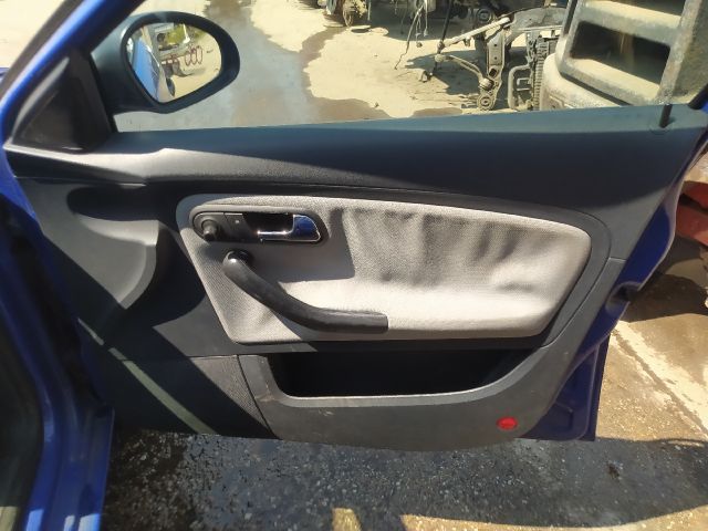 bontott SEAT IBIZA III Gyújtáskapcsoló Házzal