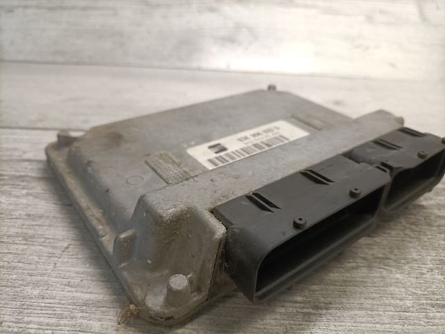 bontott SEAT IBIZA III Motorvezérlő