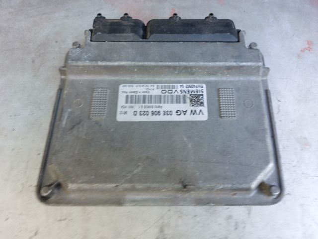 bontott SEAT IBIZA III Motorvezérlő