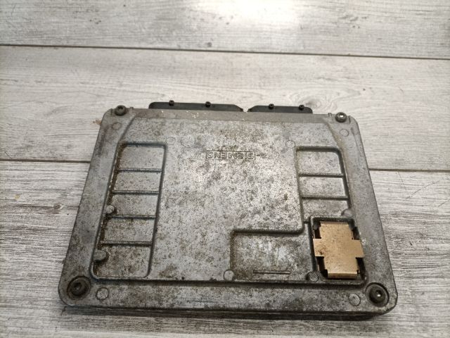 bontott SEAT IBIZA III Motorvezérlő