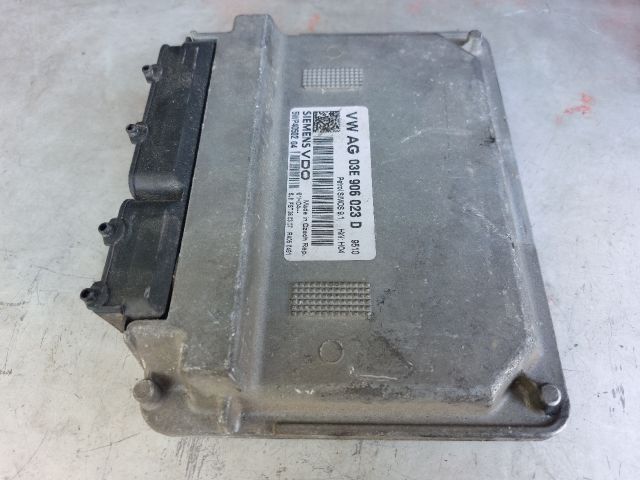 bontott SEAT IBIZA III Motorvezérlő