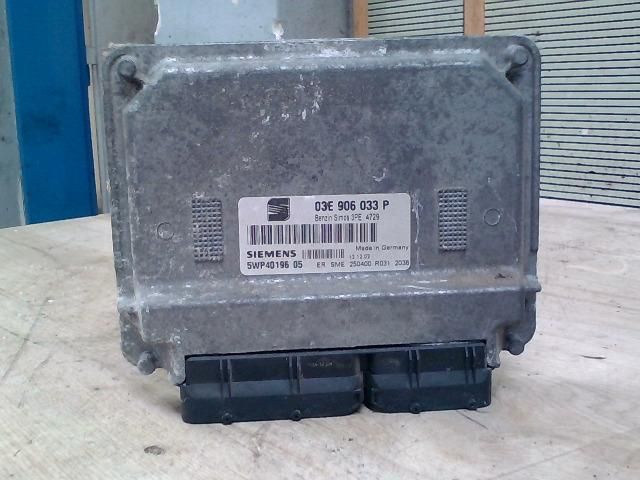 bontott SEAT IBIZA III Motorvezérlő