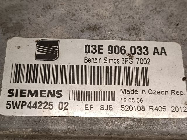 bontott SEAT IBIZA III Motorvezérlő