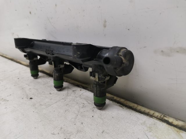 bontott SEAT IBIZA III Porlasztó Sor / Híd