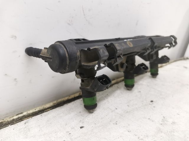 bontott SEAT IBIZA III Porlasztó Sor / Híd