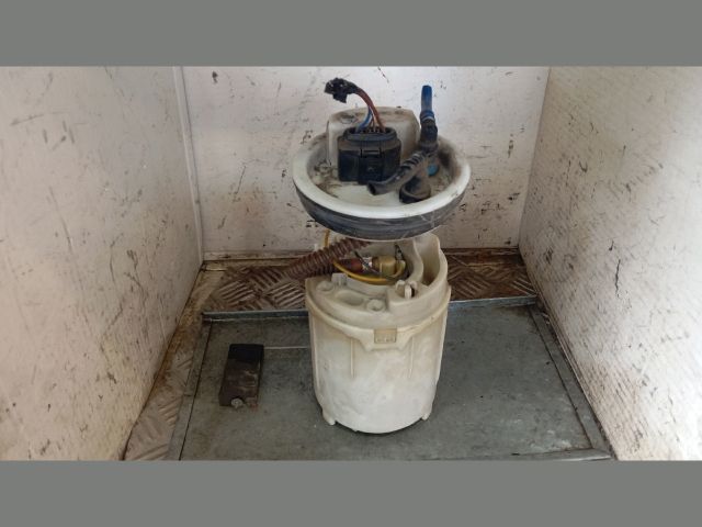 bontott SEAT IBIZA III Üzemanyag Szivattyú