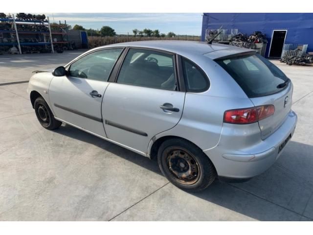 bontott SEAT IBIZA III Vízhűtő Radiátor (Klímás)