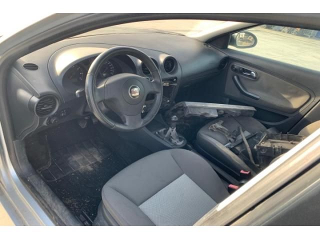 bontott SEAT IBIZA III Vízhűtő Radiátor (Klímás)