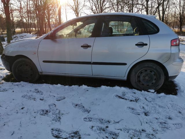 bontott SEAT IBIZA III Bal első Féknyereg Munkahengerrel