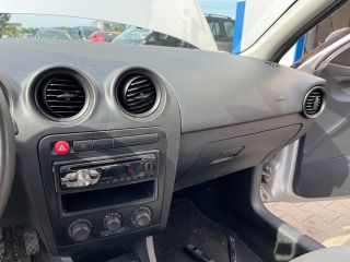 bontott SEAT IBIZA III Bal hátsó Rugó