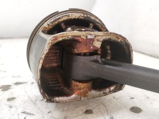 bontott SEAT IBIZA III Dugattyú és Hajtókar