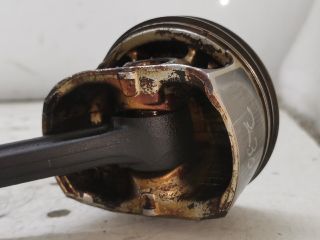 bontott SEAT IBIZA III Dugattyú és Hajtókar