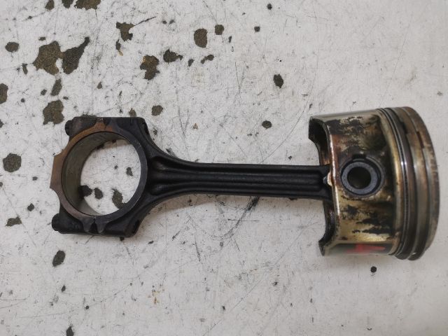 bontott SEAT IBIZA III Dugattyú és Hajtókar