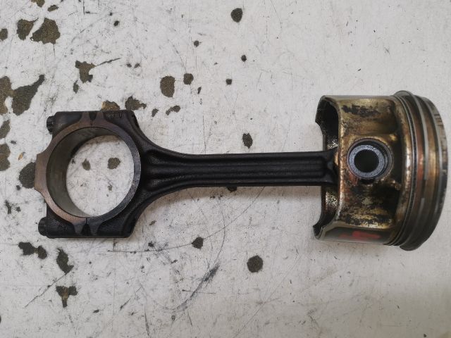 bontott SEAT IBIZA III Dugattyú és Hajtókar