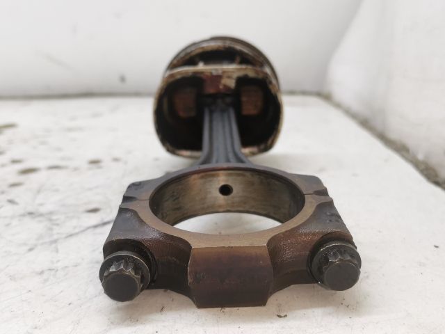 bontott SEAT IBIZA III Dugattyú és Hajtókar