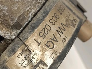 bontott SEAT IBIZA III Generátor