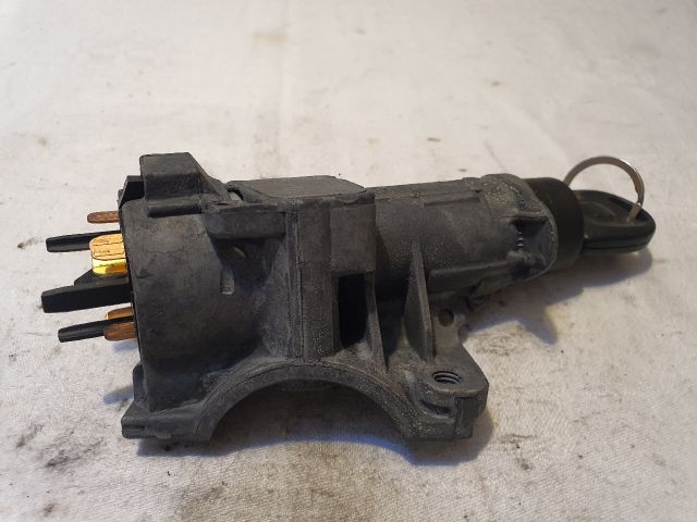 bontott SEAT IBIZA III Gyújtáskapcsoló Házzal