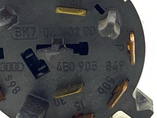 bontott SEAT IBIZA III Gyújtáskapcsoló